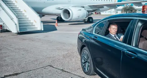Choose Airport Wavelink Cars for Airport Transfers